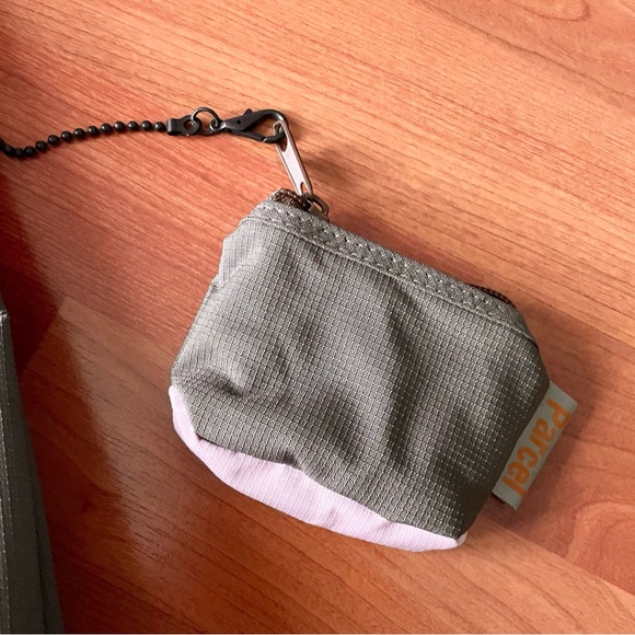 lll Parcel Urban Tarp Tote - Picture 3 of 10